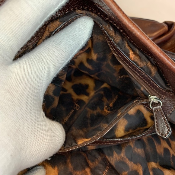 B Makowsky Brown Genuine Leather Bag with Leopard Print Interior! - Picture 8 of 9